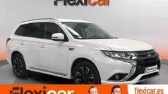 Blanco Usado 2018 Mitsubishi Outlander P-HEV Motion SUV | 19.490 € (Precio justo)