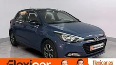 Azul Usado 2018 Hyundai i20 Berlina | 9790 € (Precio justo)
