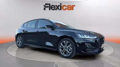 Usado Ford Focus ST-Line 125 CV (91 kW) 2023 Negro Berlina