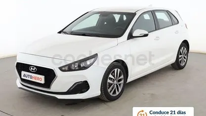 Usado Hyundai i30 120 CV (88 kW) 2019 Berlina