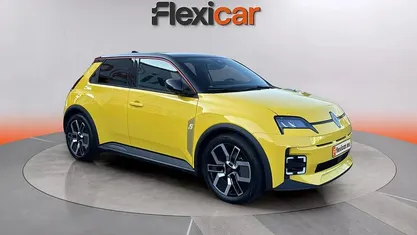 Usado Renault R5 89 kW (122 CV) 2025 Amarillo Utilitario