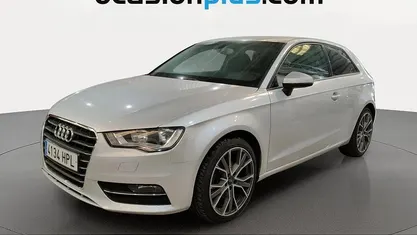 Usado Audi A3 Attraction 122 CV (89 kW) 2013 Utilitario