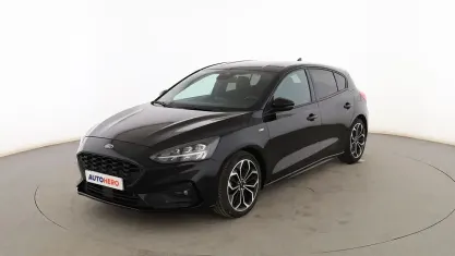 Usado Ford Focus ST-Line 125 CV (91 kW) 2019 Negro Berlina