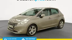 Usado 2014 Peugeot 208 Allure Utilitario | 8300 € (Precio justo)