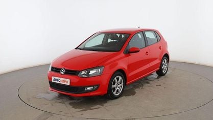 Usado VW Polo Advance 90 HP (66 kW) 2013 Vermelho Sedan