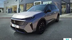 Gris Usado 2025 Peugeot 5008 GT Monovolumen | 37.950 € (Precio justo)