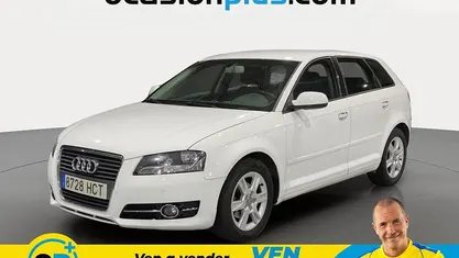 Usado Audi A3 Attraction 105 CV (77 kW) 2011 Blanco Utilitario