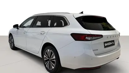 Usado 2025 Skoda Superb Selection Familiar | 40.490 € (Precio justo)