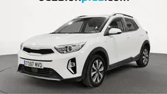 Blanco Usado 2024 Kia Stonic SUV | 15.264 € (Buen precio)