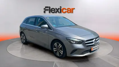 Usado Mercedes B200 150 CV (110 kW) 2021 Gris Utilitario
