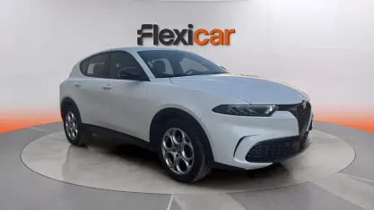 Usado Alfa Romeo Tonale Sprint 131 CV (96 kW) 2023 Blanco SUV