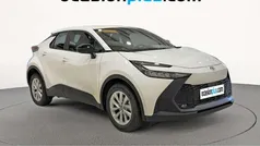 Usado 2025 Toyota C-HR Active SUV | 27.273 € (Precio justo)