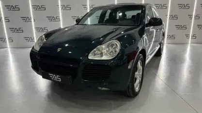 Usado Porsche Cayenne Turbo 450 CV (330 kW) 2004 Verde SUV