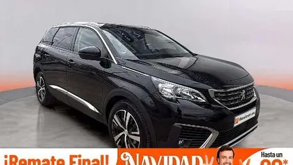 Usado Peugeot 5008 Allure 120 CV (88 kW) 2017 Monovolumen