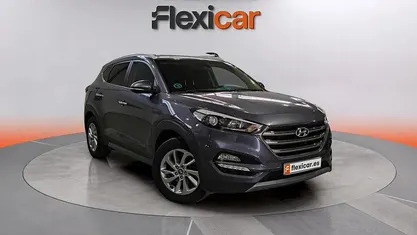 Usado Hyundai Tucson Style 141 CV (103 kW) 2016 Gris SUV