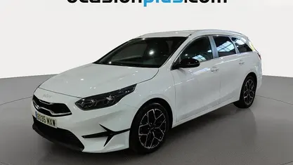 Usado Kia Ceed Style 100 CV (73 kW) 2025 Blanco Utilitario