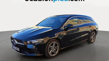 Usado Mercedes CLA200 AMG 150 CV (110 kW) 2020 Negro Monovolumen