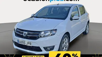 Blanco Usado 2016 Dacia Sandero Lauréate Utilitario | 10.371 € (Precio justo)