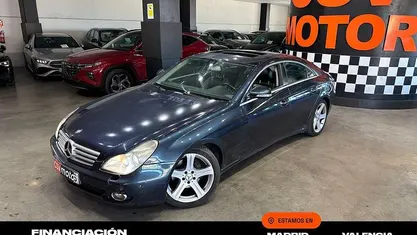 Azul Usado 2005 Mercedes CLS320 Berlina | 5250 €
