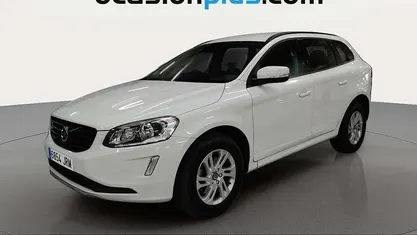 Käytetty Volvo XC60 Kinetic 150 HP (110 kW) 2016 Valkoinen Katumaasturi