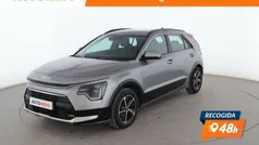 Gris / plata Usado 2022 Kia Niro SUV | 23.599 € (Precio justo)