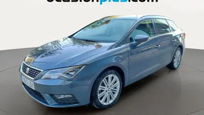 Usado Seat Leon XCELLENCE 130 CV (95 kW) 2020 Gris Utilitario
