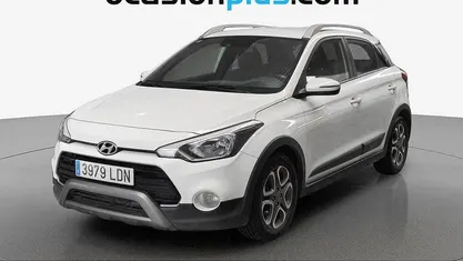 Usado Hyundai i20 Active 101 CV (74 kW) 2019 Blanco Utilitario