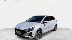 Gris / plata Nuevo 2025 Hyundai i20 Berlina | 19.790 € (Buen precio)