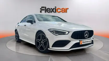 Usado Mercedes CLA200 163 CV (119 kW) 2022 Blanco Coupe
