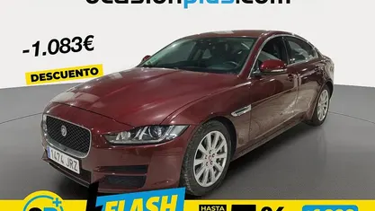 Usado Jaguar XE Pure 180 CV (132 kW) 2016 Rojo Berlina