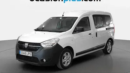 Usado Dacia Dokker Essentiel 95 CV (69 kW) 2021 Blanco Monovolumen