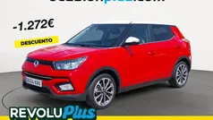 Rojo Usado 2018 Ssangyong Tivoli Limited SUV | 13.999 € (Precio justo)