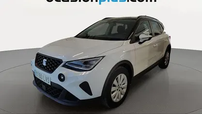 Usado Seat Arona Style Plus 110 CV (80 kW) 2021 SUV