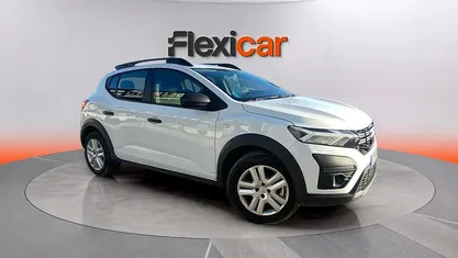 Usado Dacia Sandero Expression 101 CV (74 kW) 2023 Berlina