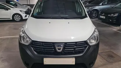 Usado 2021 Dacia Dokker Essentiel Monovolumen | 10.495 € (Buen precio)