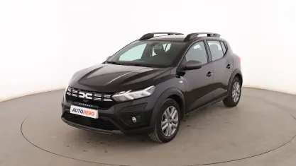 Usado Dacia Sandero Expression 91 CV (66 kW) 2023 Negro Berlina