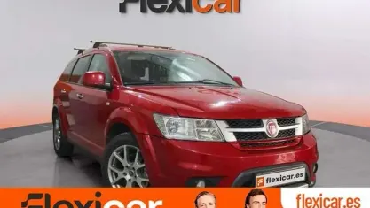 Usado Fiat Freemont Black Code 170 CV (125 kW) 2014 Rojo SUV