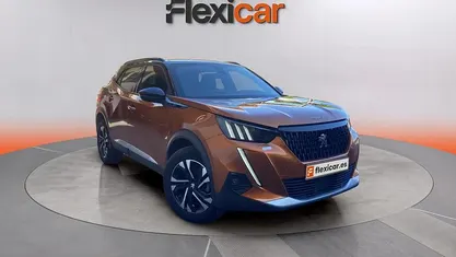 Usado Peugeot 2008 GTi 131 CV (96 kW) 2021 Naranja SUV