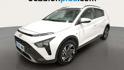 Usado Hyundai Bayon 100 CV (73 kW) 2023 Blanco SUV