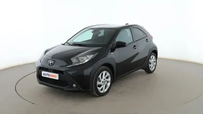 Usado Toyota Aygo X Play 72 CV (52 kW) 2024 Negro SUV