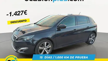 Usado 2016 Peugeot 308 Allure Utilitario | 8973 € (Precio justo)