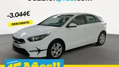 Usado 2023 Kia Ceed Berlina | 16.990 € (Precio justo)