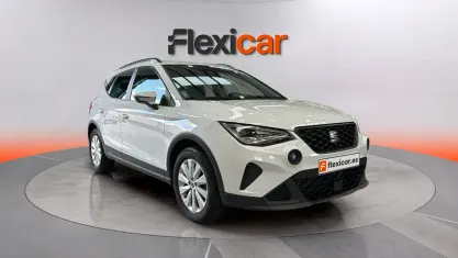 Usado Seat Arona Style 110 CV (80 kW) 2024 Negro SUV