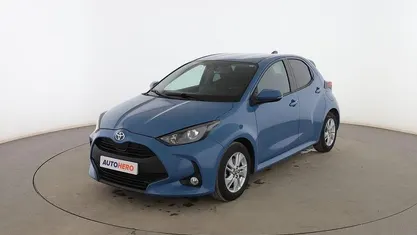 Azul Usado 2021 Toyota Yaris Hybrid Active Utilitario | 17.999 € (Precio justo)