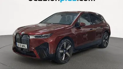 Rojo Usado 2024 BMW iX SUV | 58.628 € (Super precio)