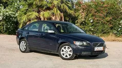 Azul Usado 2006 Volvo S40 Momentum Berlina | 2600 € (Precio justo)