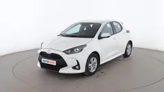 Blanco Usado 2022 Toyota Yaris Edition Utilitario | 18.099 € (Precio justo)