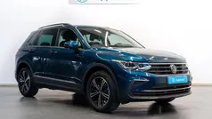 Azul Usado 2024 VW Tiguan Life SUV | 34.500 € (Precio justo)