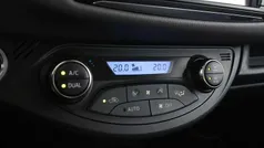Usado 2016 Toyota Yaris Hybrid Active Berlina | 11.899 € (Precio justo)