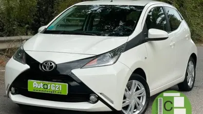 Usado Toyota Aygo X-cite 69 CV (50 kW) 2016 Blanco Utilitario